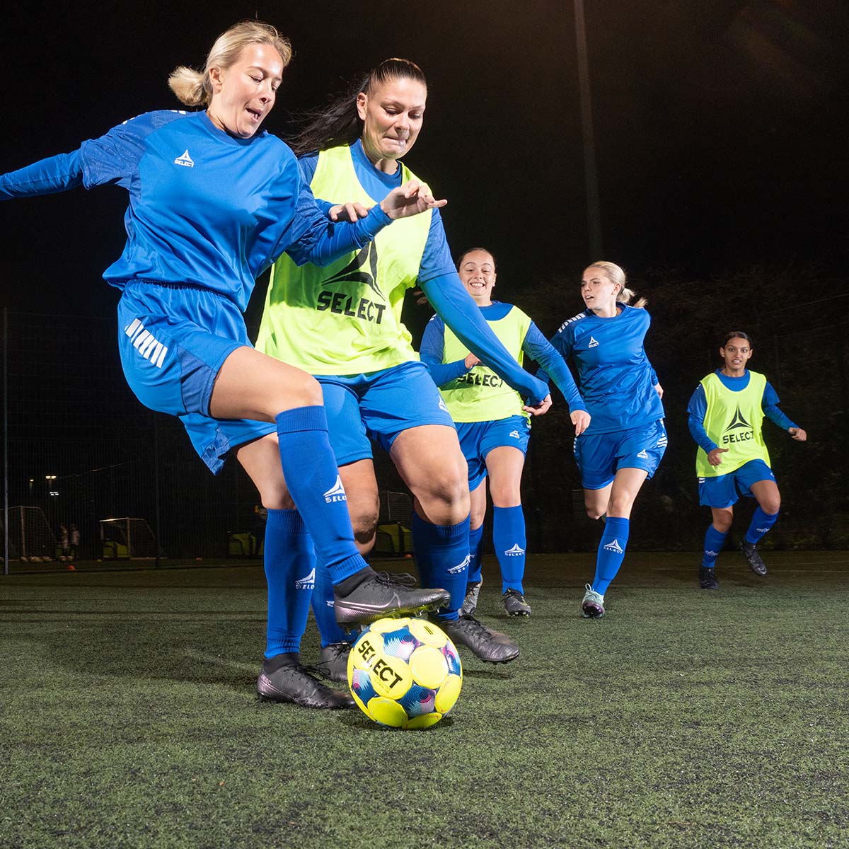 Lagväst och kaptensbindel