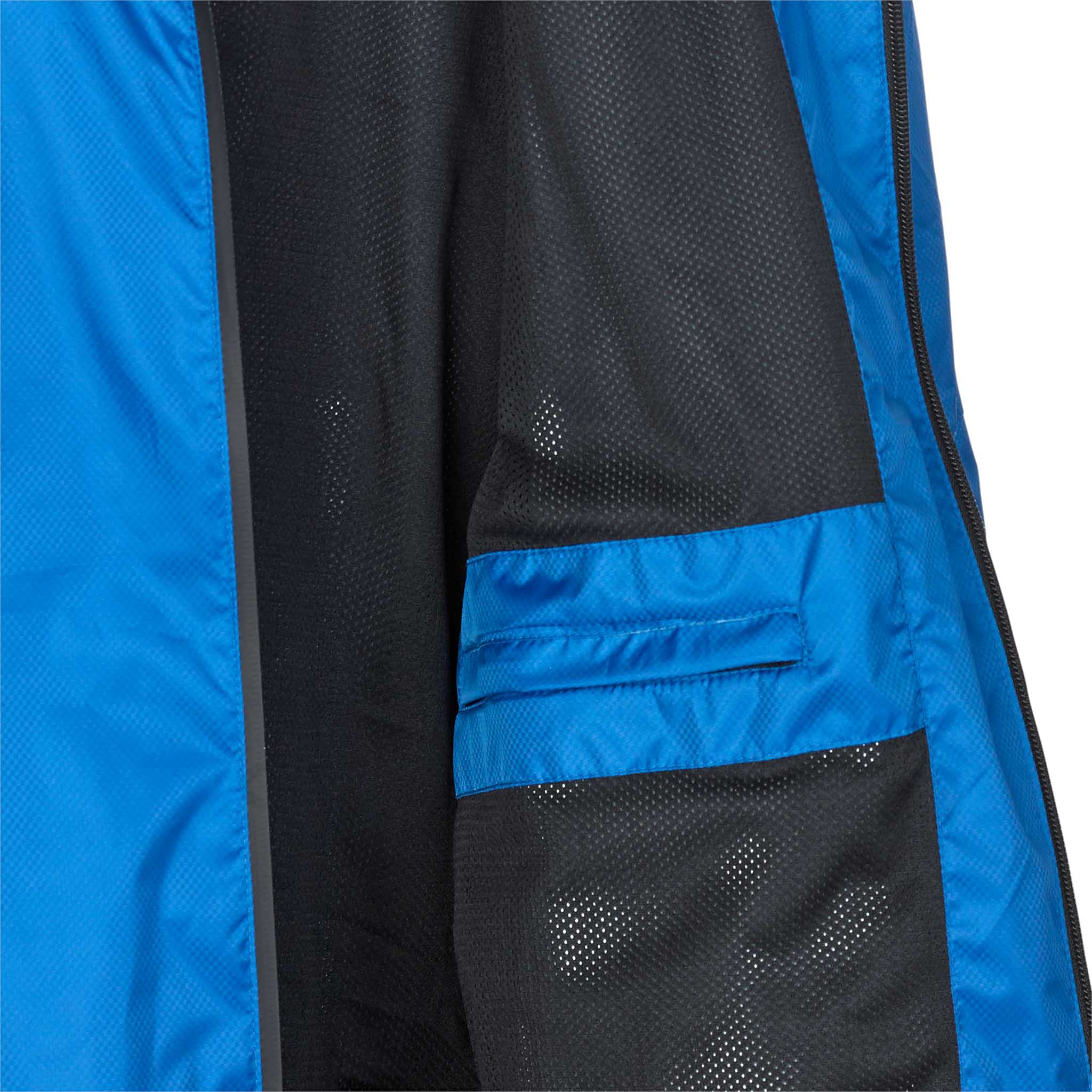 Närbild av All-weather jacket Monaco v24, Match & Training wear, med blått och svart mesh-foder och innerficka.