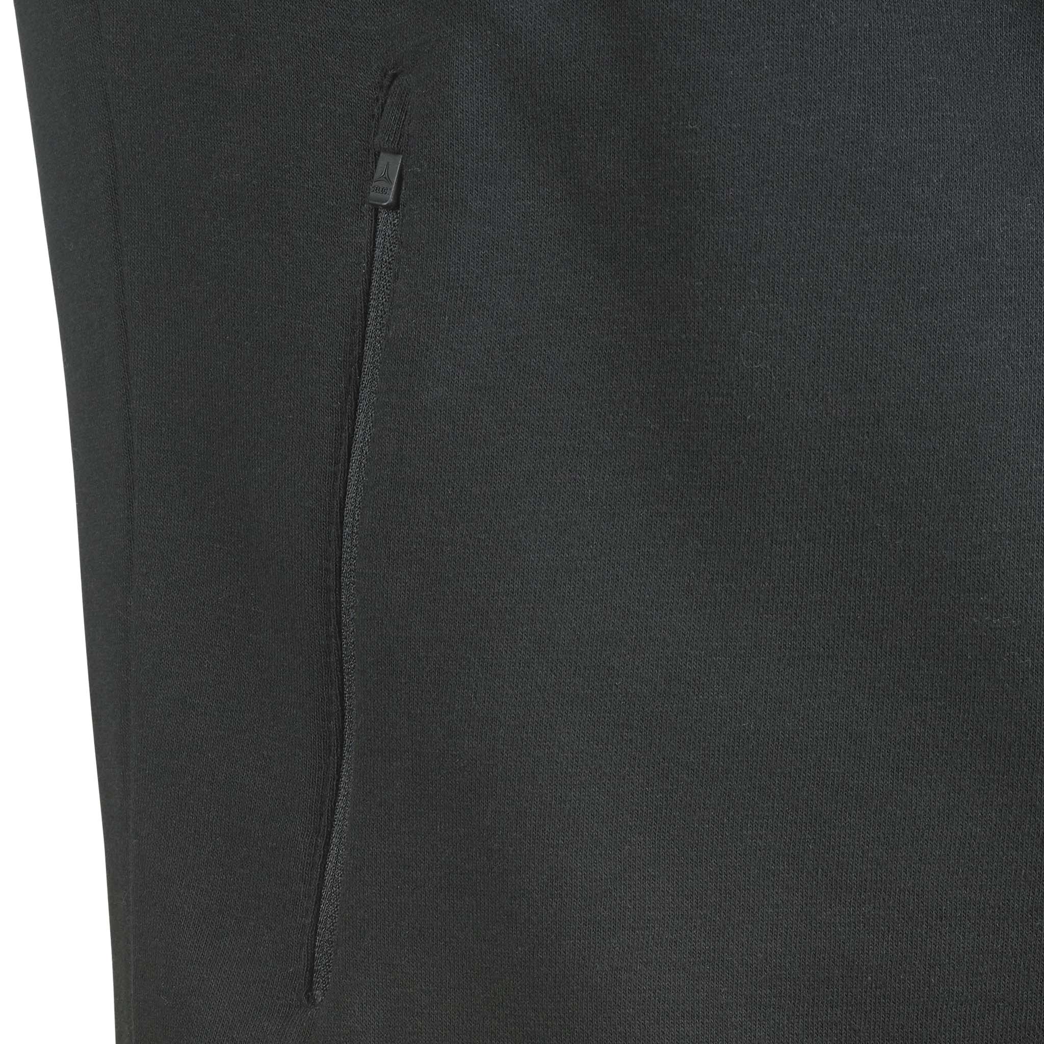 Närbild av svart Zip hoodie Oxford v25 fritidskläder, visar detalj med blixtlåsficka på sidan.