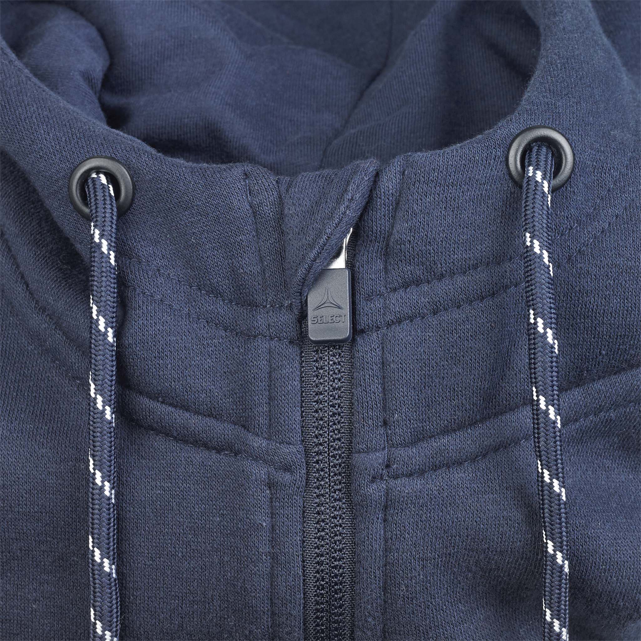 Närbild av marinblå Zip hoodie Oxford v25 fritidskläder, med blixtlås och dragsnören.
