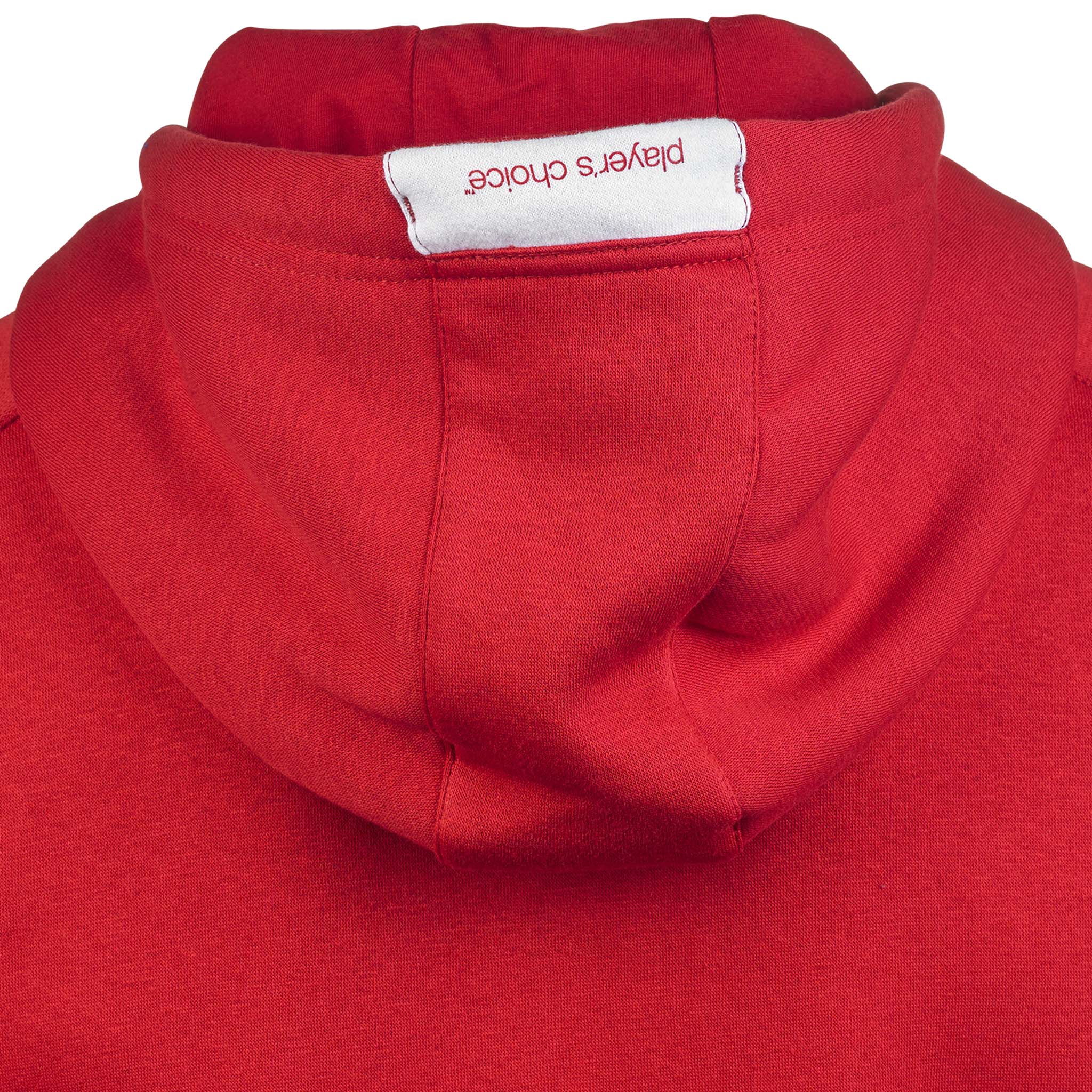 Närbild av röd Zip hoodie Oxford v25 fritidskläder, visar luva med 'players choice'-etikett.