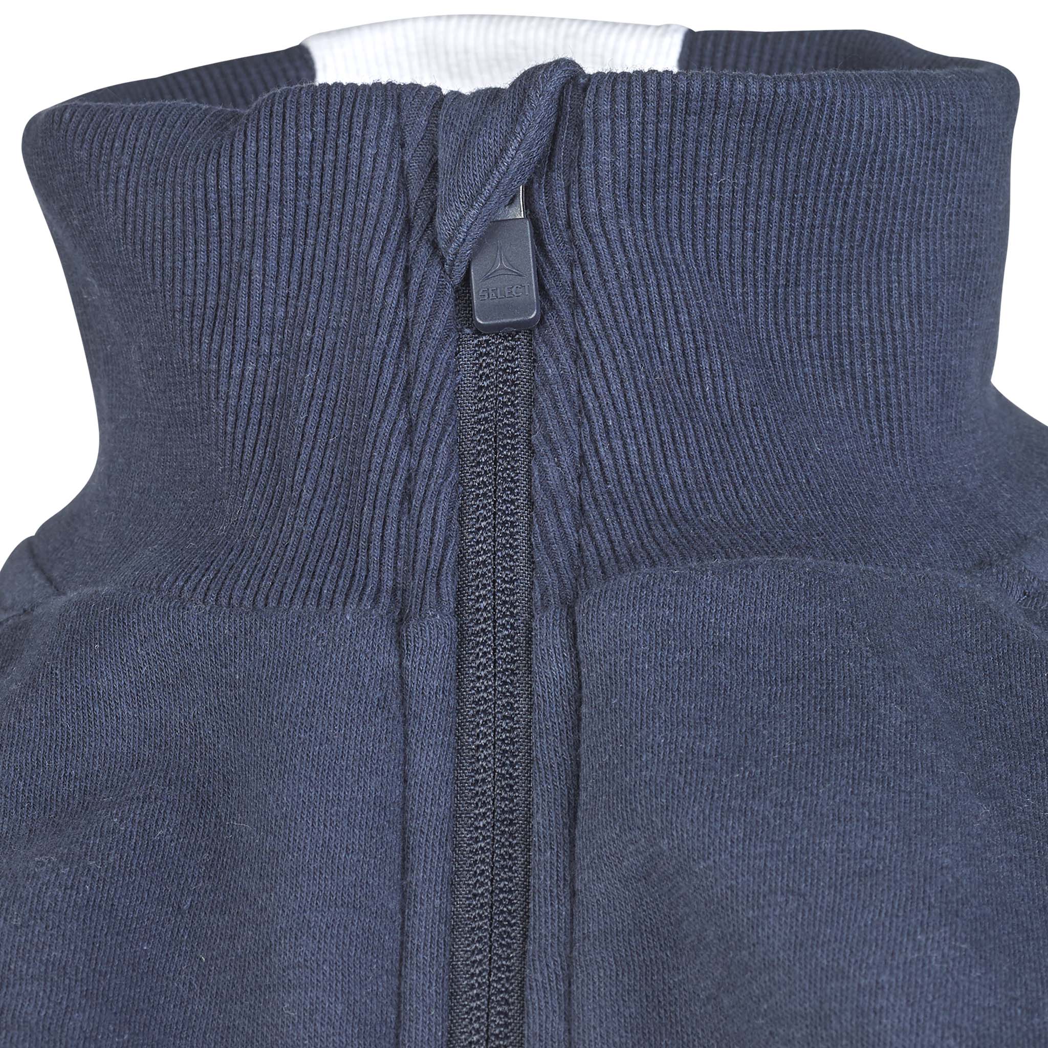 Närbild av marinblå Zip jacket Oxford v25 fritidskläder med ribbad krage och dragkedjedetalj