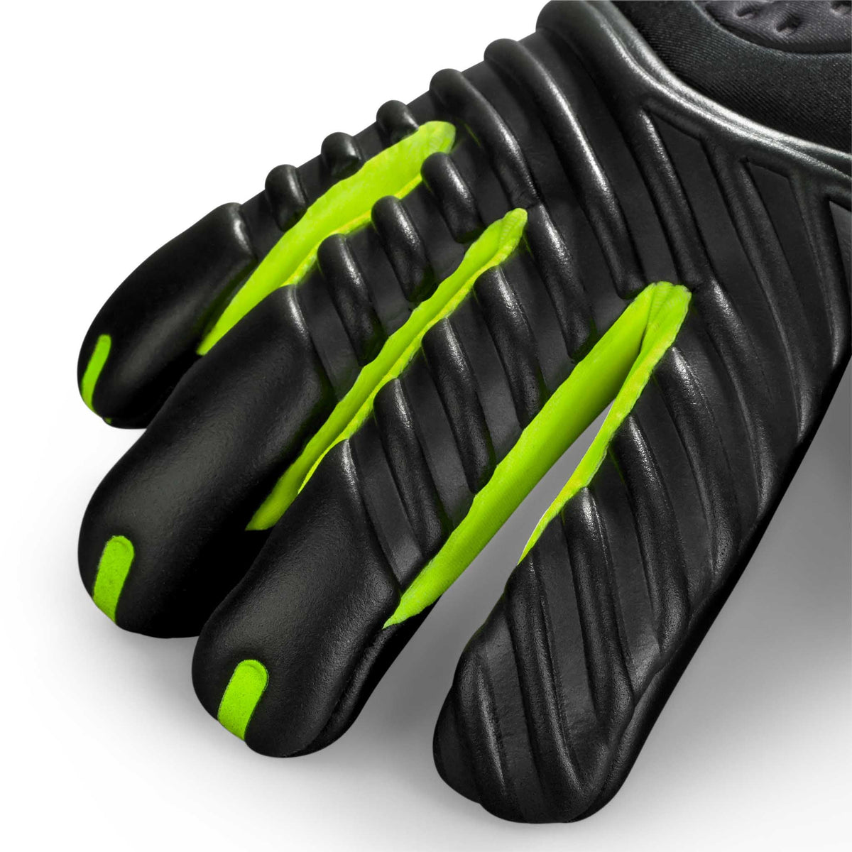 Nærbillede af GK Gloves 90 Flexi Pro v26 målmandshandsker i sort med grønne detaljer, viser polstret fingerdetalje.