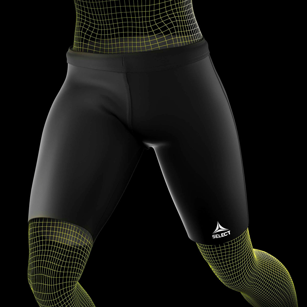 Svarta Thermal Shorts sportstöd, framifrån på fotbollsspelarmodell med vit logga.