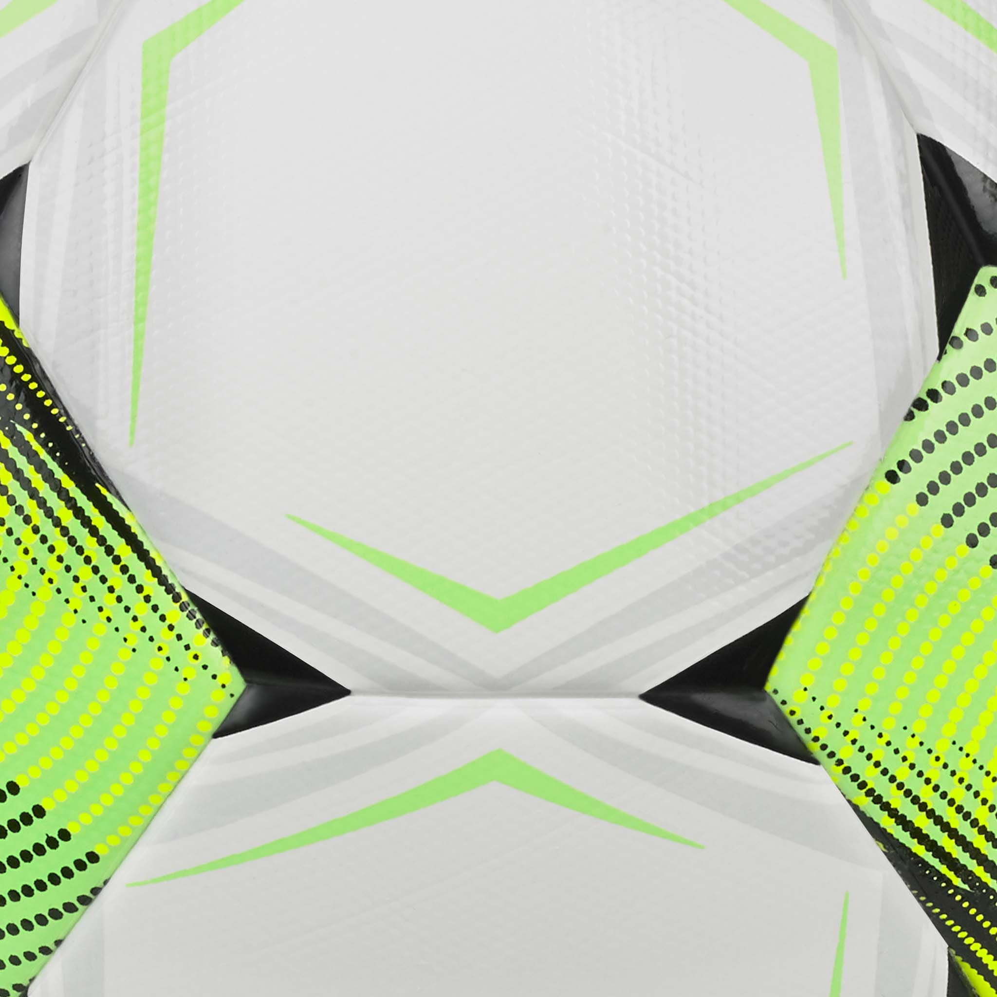 Närbild av Futsal Mimas v26 boll med vita, gröna och svarta texturerade paneler och pildetaljer.